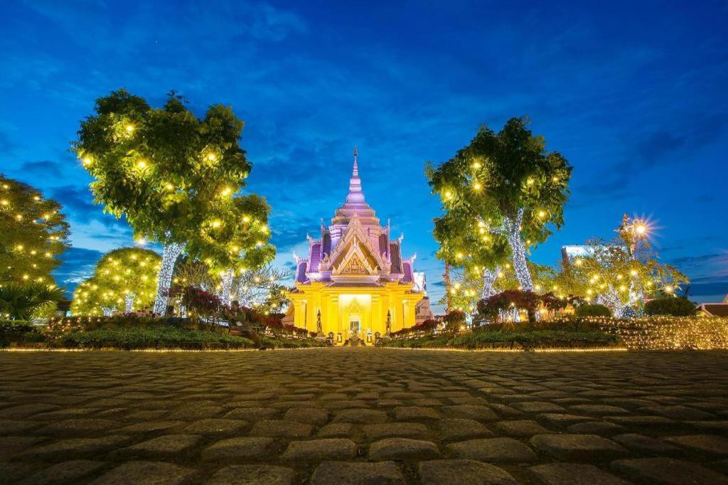 Qbix Hotel Khon Kaen Exterior photo